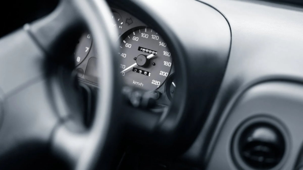 Bu araçları alan benzinliğin yolunu unutuyor! İşte en az yakıt harcayan otomobiller...Uzmanlar tek tek ölçtü