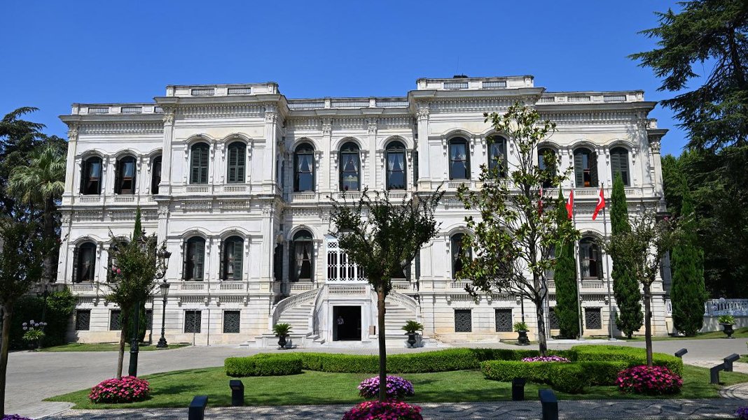 Yıldız Sarayı için ziyaretçi kararı: O günler kapalı olacak