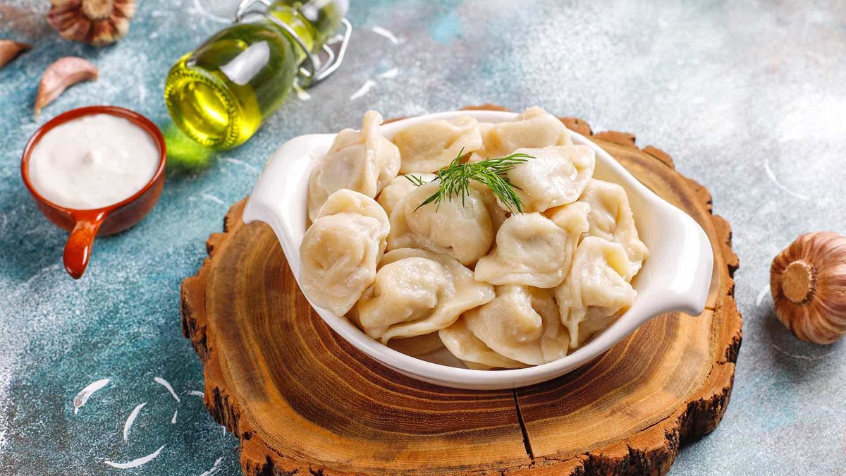 Ruslar buna pelmeni diyor, Türkler mantı! Lezzeti Türk mantısıyla yarışıyor: İşte kıymalı pelmeni tarifi