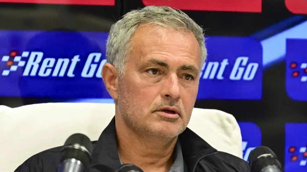 Jose Mourinho Fenerbahçe'nin tarihine geçti: 117 yıllık Fenerbahçe tarihinde bir ilk...