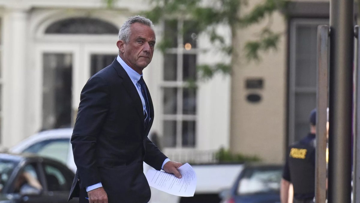 Donal Trump'a desteğini açıklayan Robert F. Kennedy'e 'balina' soruşturması