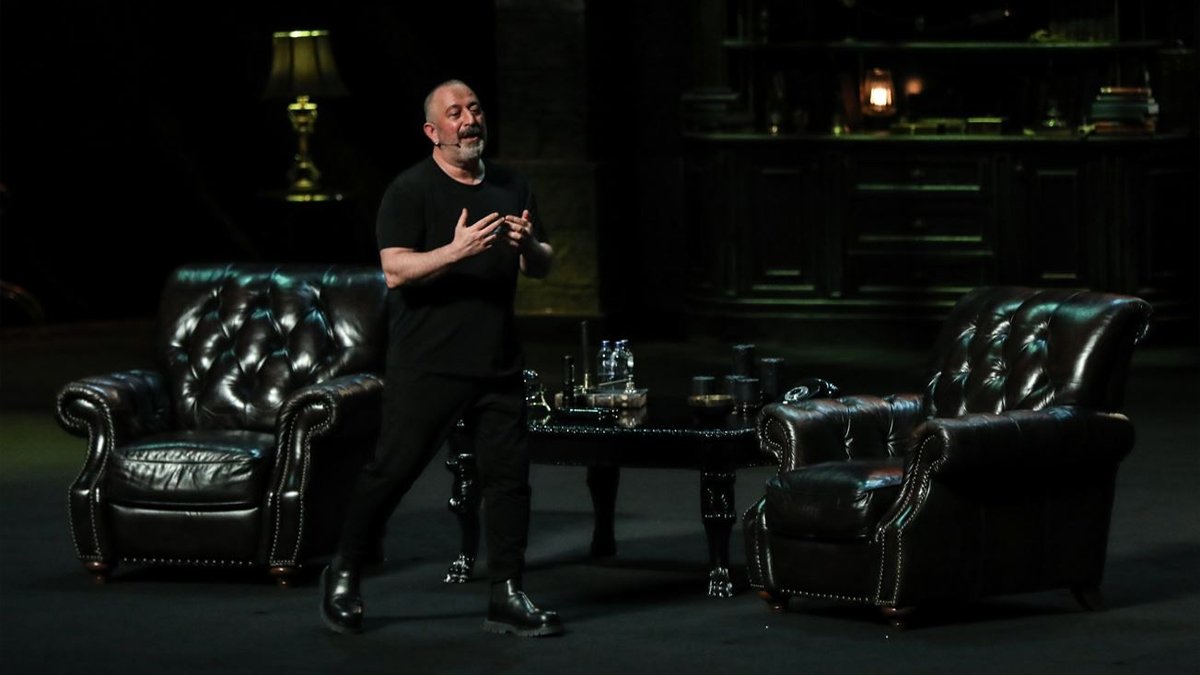 Cem Yılmaz'ın gösterisinin bilet fiyatları dudak uçuklattı