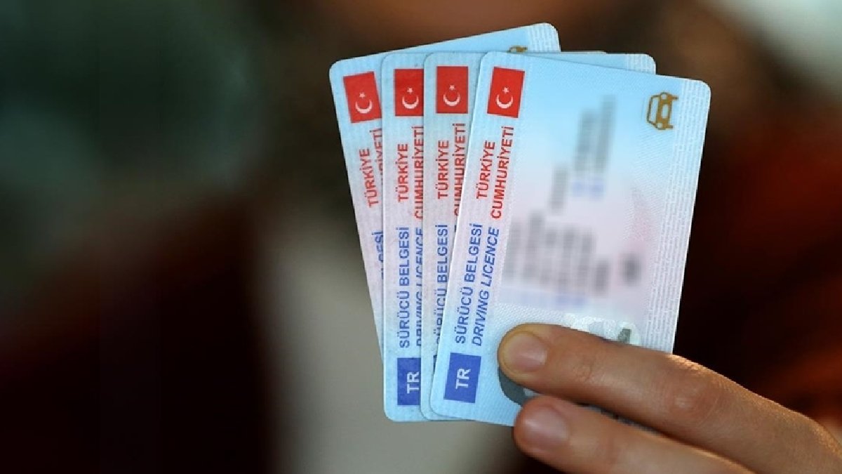 Ehliyet yenilemede başvuru yoğunluğu uyarısı: Son tarih yaklaşıyor