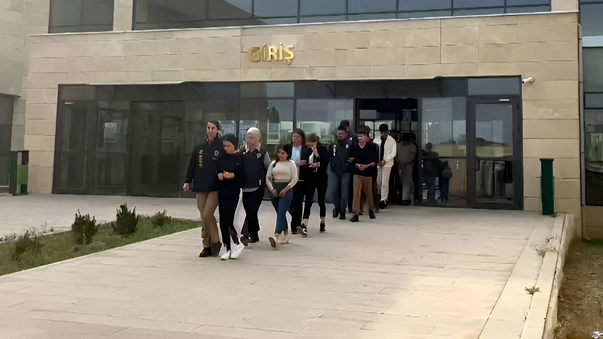 Vatandaşların kimlik ve banka bilgileri çalınmıştı: Kıskıvrak yakalandılar! Yurt genelinde eş zamanlı dev operasyon