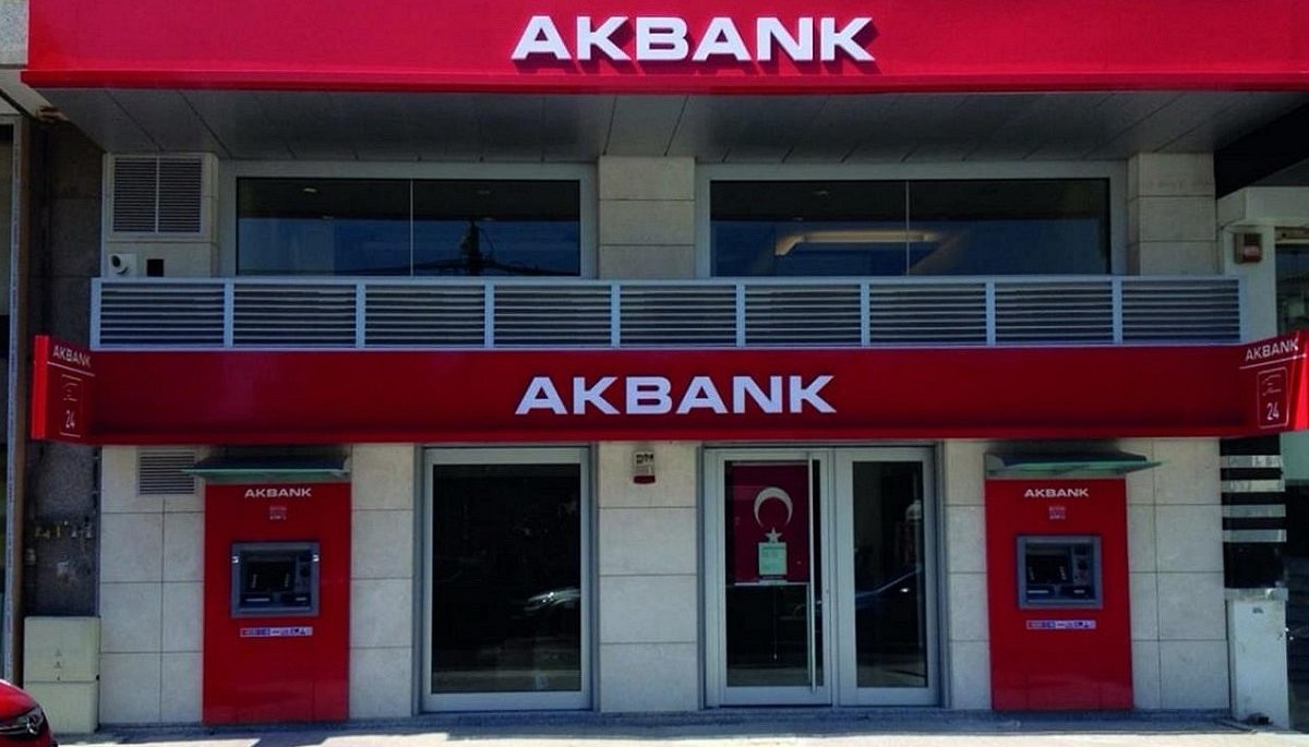 Akbank'ta izinsiz kredi ve para transferi skandalı büyüyor: Vurgunun miktarı on milyonları aştı