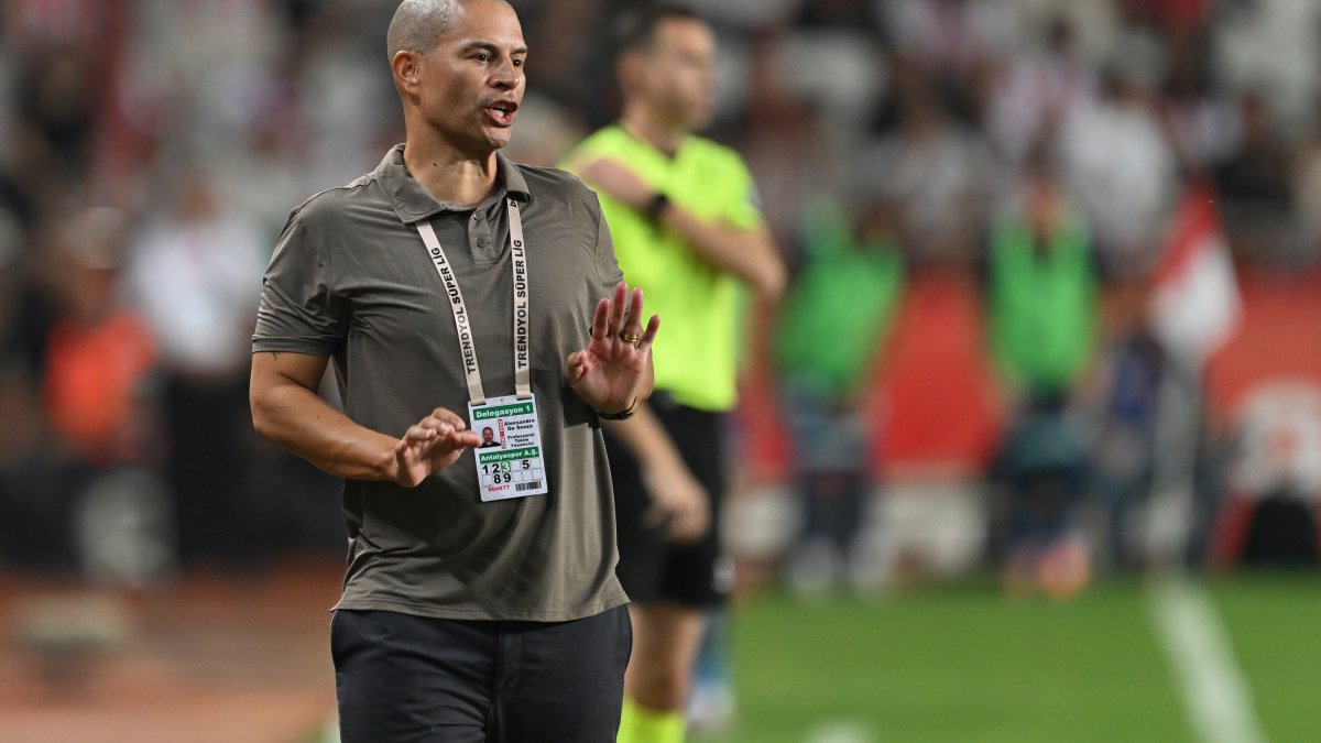 Alex de Souza'dan Aziz Yıldırım'a destek