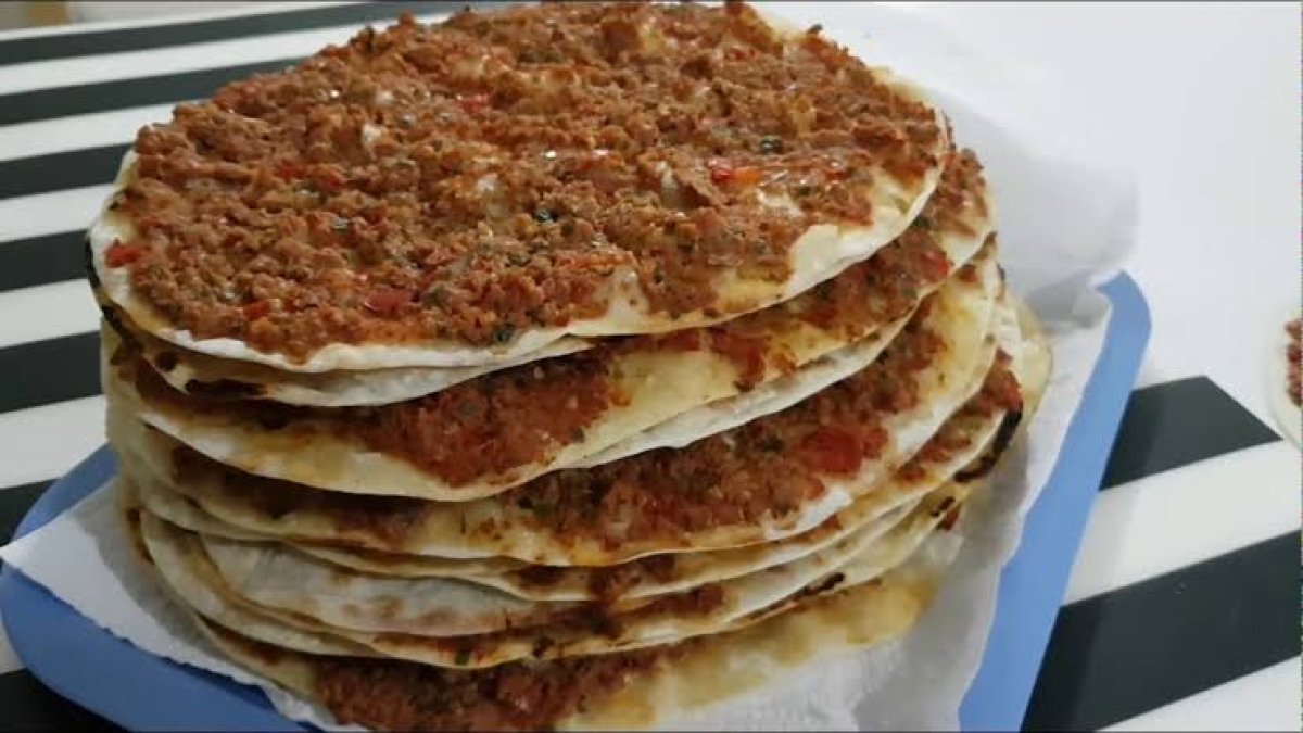 Tavada kıtır kıtır lahmacun yapın: Fırın derdi yok, tam kıvamında