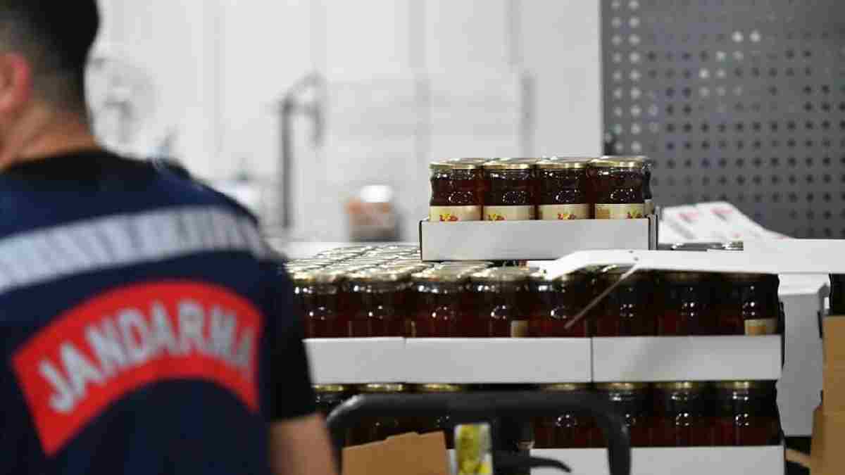 Bu markalardan bal alanlara kötü haber! Evinizde varsa hemen çöpe atın: Bakanlık sahte bal üreten firmaları açıkladı