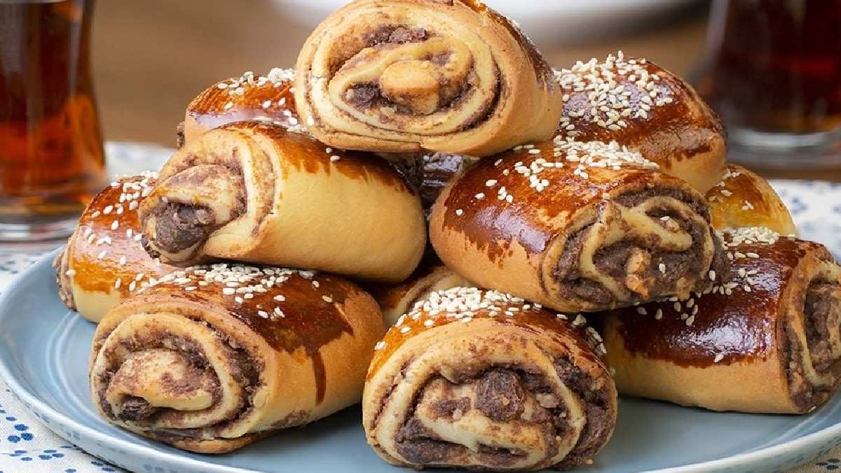 Çay saatlerine atıştırmalık lezzet! Herkes pastaneden alınmış zannedecek! İşte pastiç tarifi…