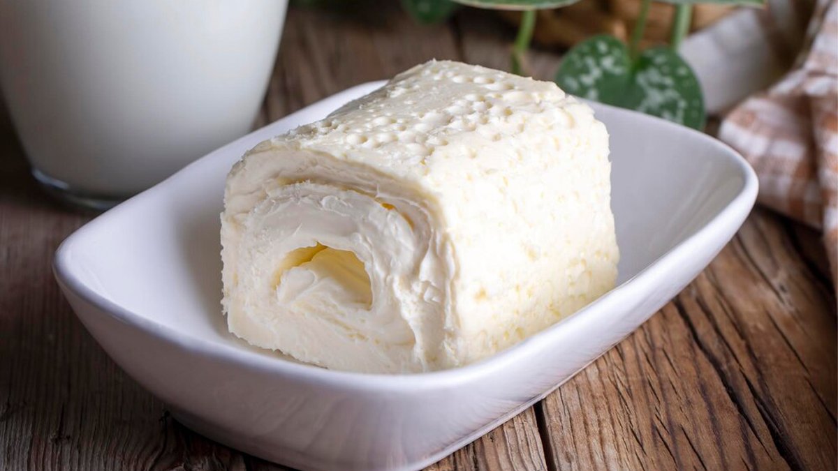 5 litre sütten rulo rulo kaymak çıkıyor! Deneyen hazır almayacak...Bol ve lezzetli kaymağın sırrı buymuş