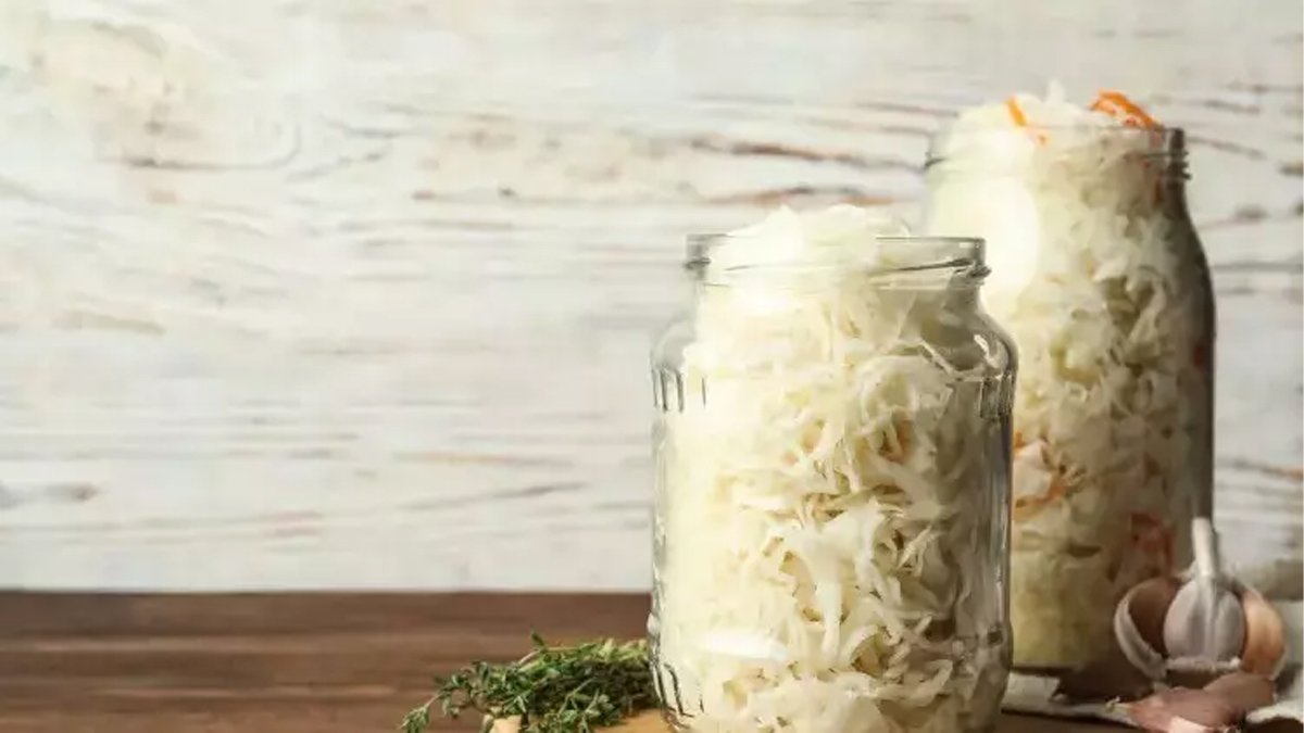 Alman usulü lahana turşusu! Çıtır çıtır oluyor, kolay bozulmuyor: Bu yöntemi deneyen başka türlü yapmıyor