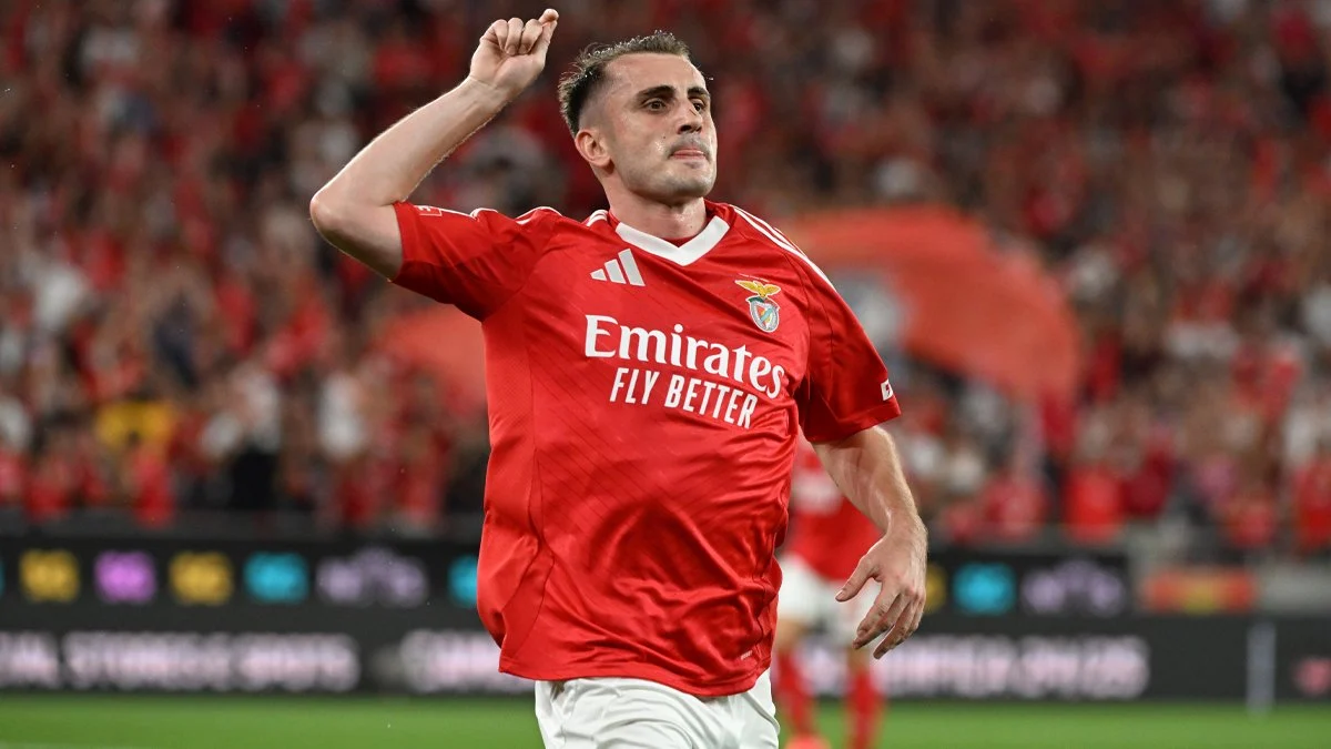 Kerem Aktürkoğlu'ndan Fenerbahçe taraftarını kızdıran açıklama! " Onlar yanlış yolda ama belki bir gün..."