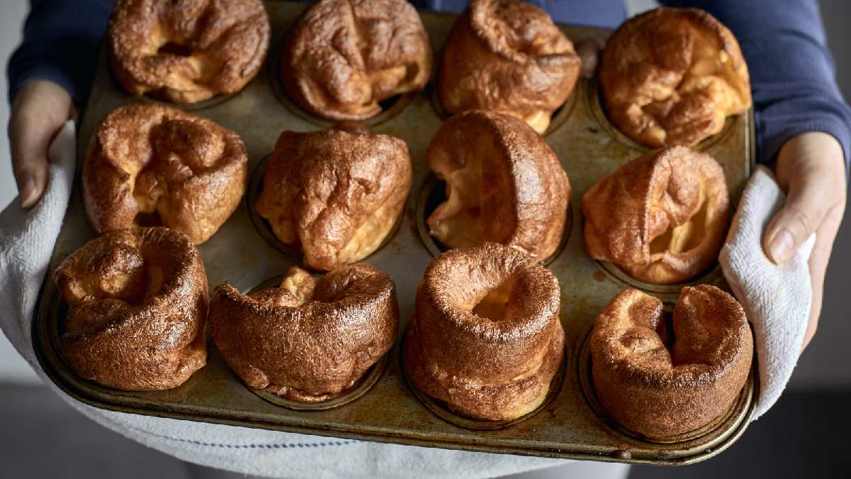 Hem lezzeti hem sunumu farklı! Bildiğiniz pudingleri unutun Yorkshire puddinginin tadına bakın