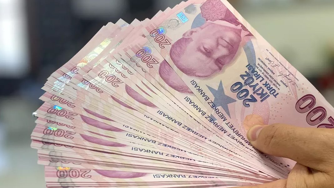 Tedavüldeki paranın yüzde 80’i 200 TL: 2009’da 129 dolar alınırken 2024’te sadece 6 dolar alınabiliyor