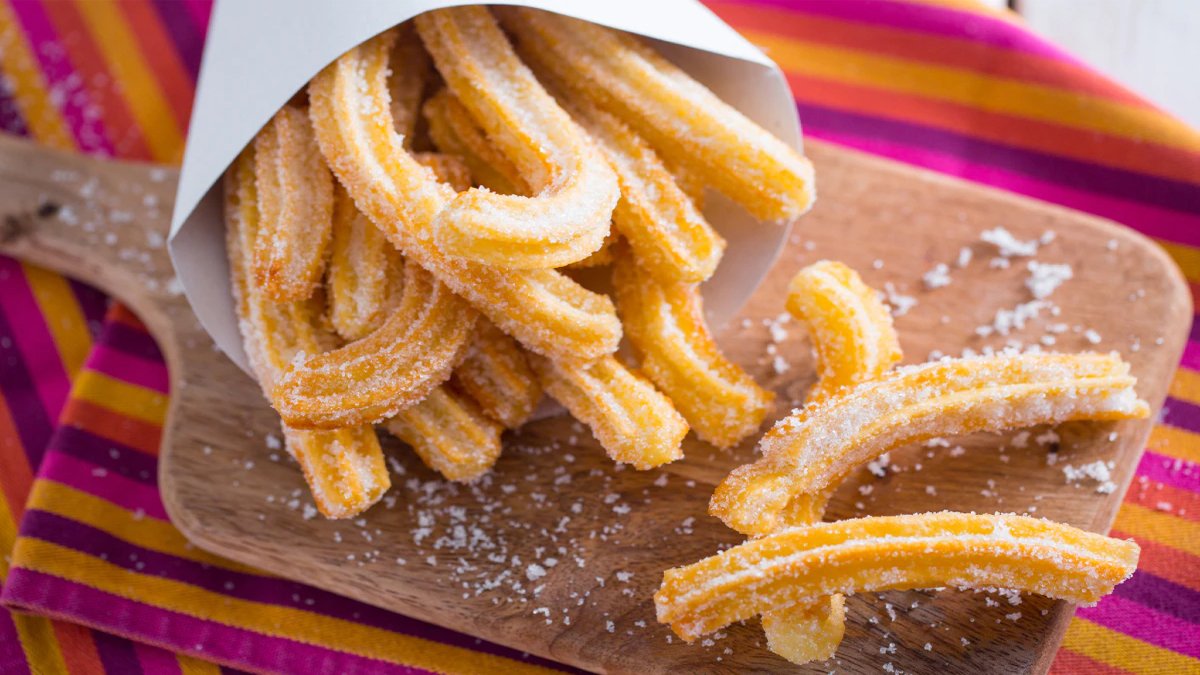 Dünyanın en iyi tatlısı seçildi! Evde çıtır çıtır Churros tarifi: İspanyol mutfağından geldi, Türkler bayıldı