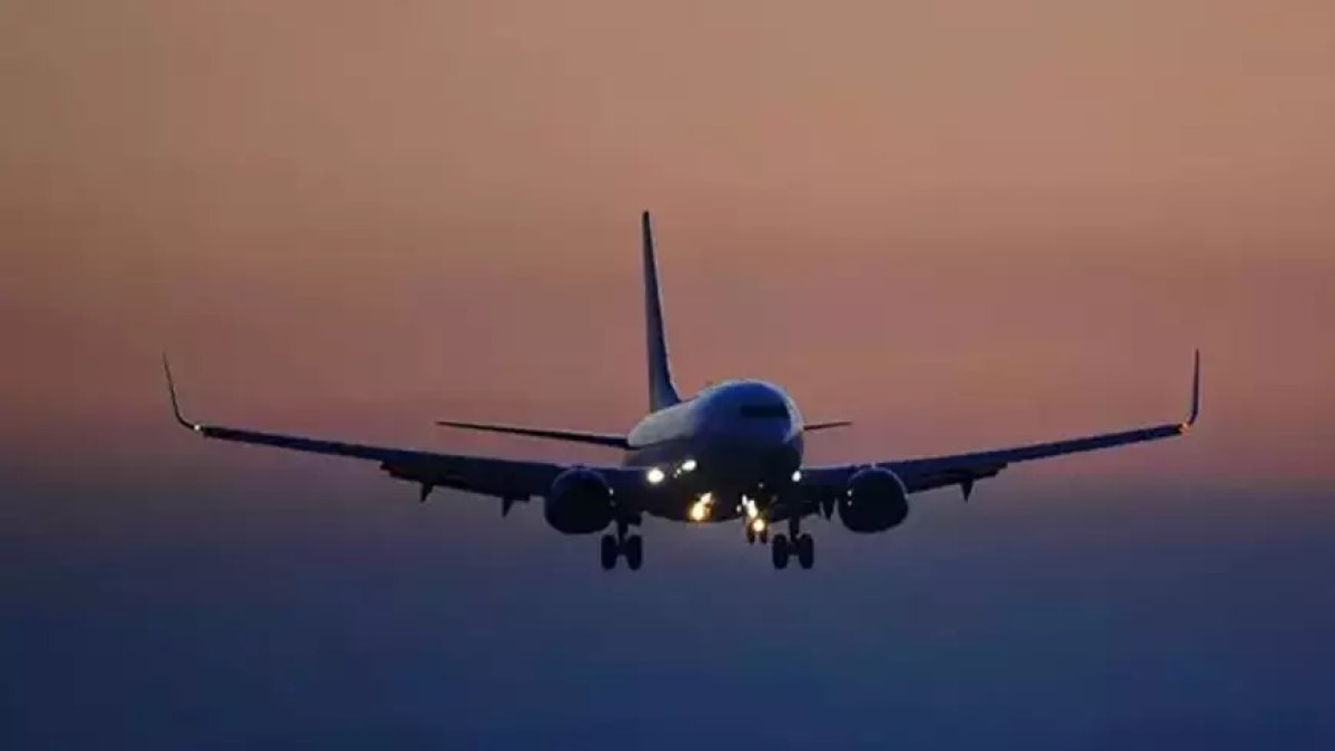 İran, yolcu uçaklarında yeni elektronik yasaklar getirdi