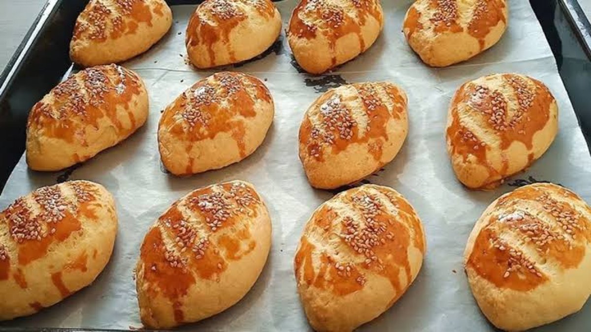 Yiyen pastaneden sanıyor: İşte Puf puf kabaran poğaçanın sırrı