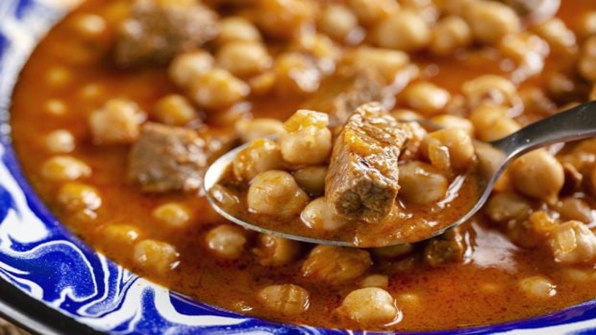 Lokanta usulü kıvamında nohut yemeği tarifi: 1 kaşık ekleyin gazını alıyor