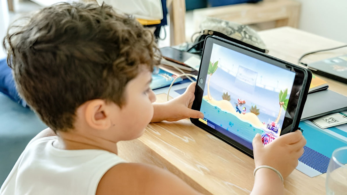 O ülkede 6 yaşından küçüklere tablet, telefon, bilgisayar yasaklanıyor! Sağlıklı büyümeyi engelliyor