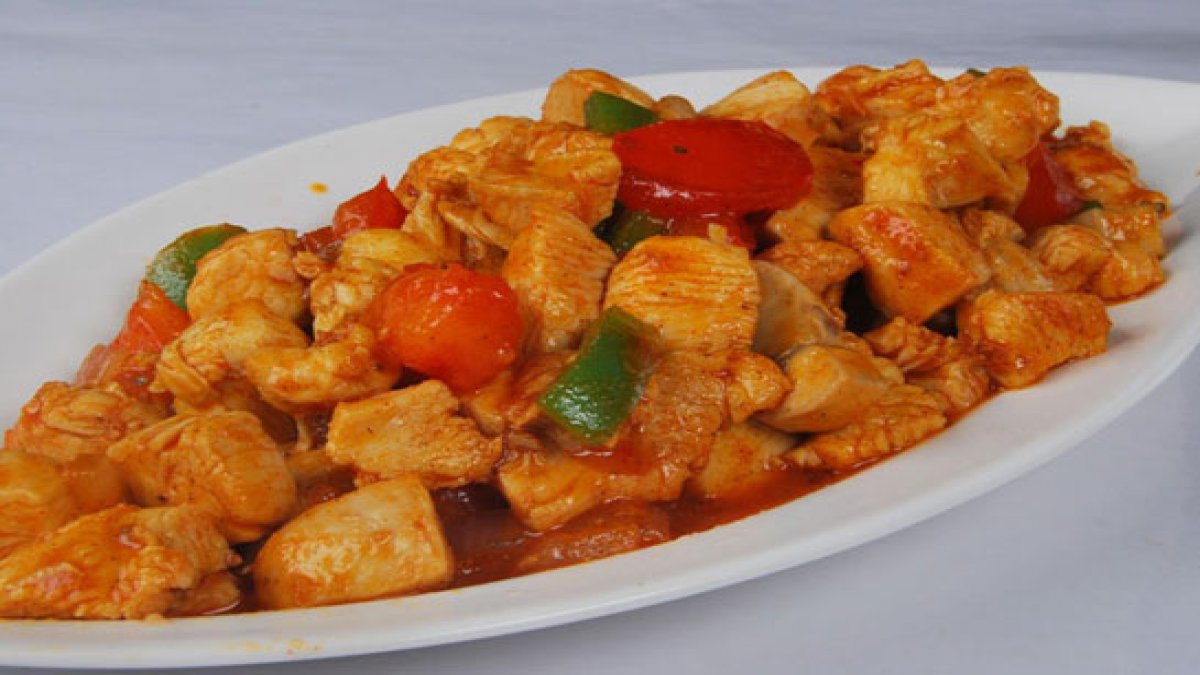 Sebzeli tavuk sote ile 15 dakikada sağlıklı bir akşam yemeği