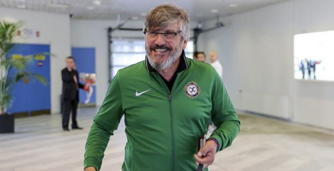 Reşit Akçay: Hedefimiz gruplara kalmak