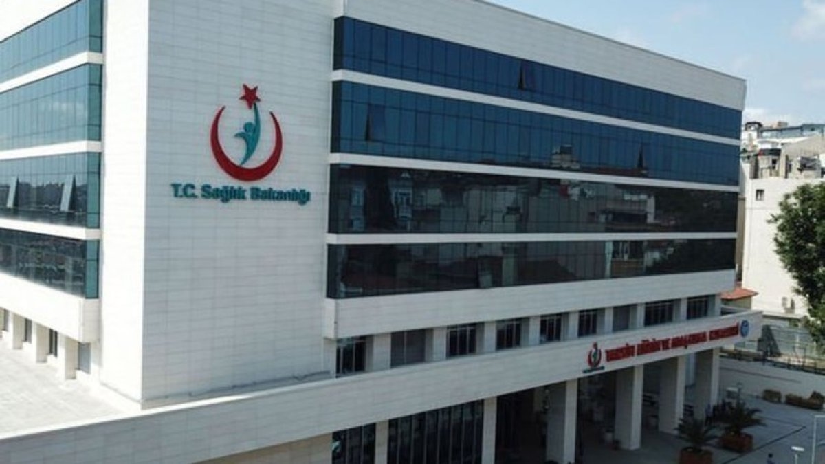 Yenidoğan skandalı sonrası Sağlık Bakanlığı'nda görevden alma