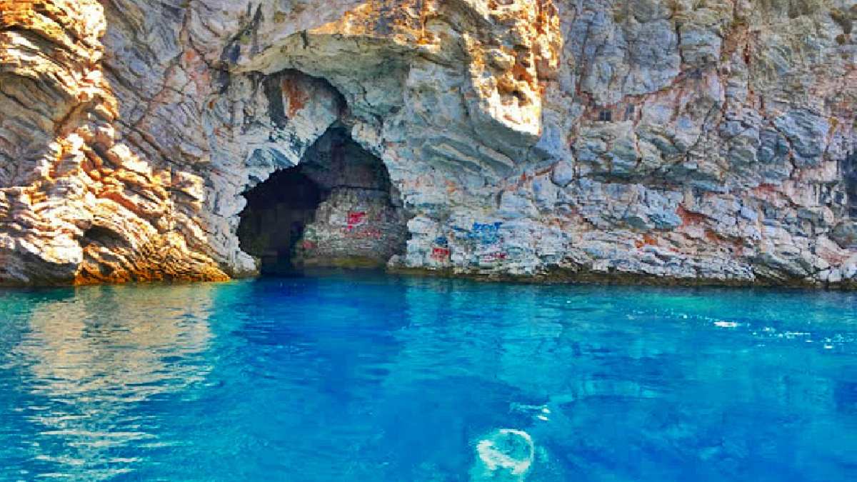 Başı cennet, sonu gizemli tünel! Kimse Denizli’de olduğuna inanmıyor! Görenler hayran kalıyor