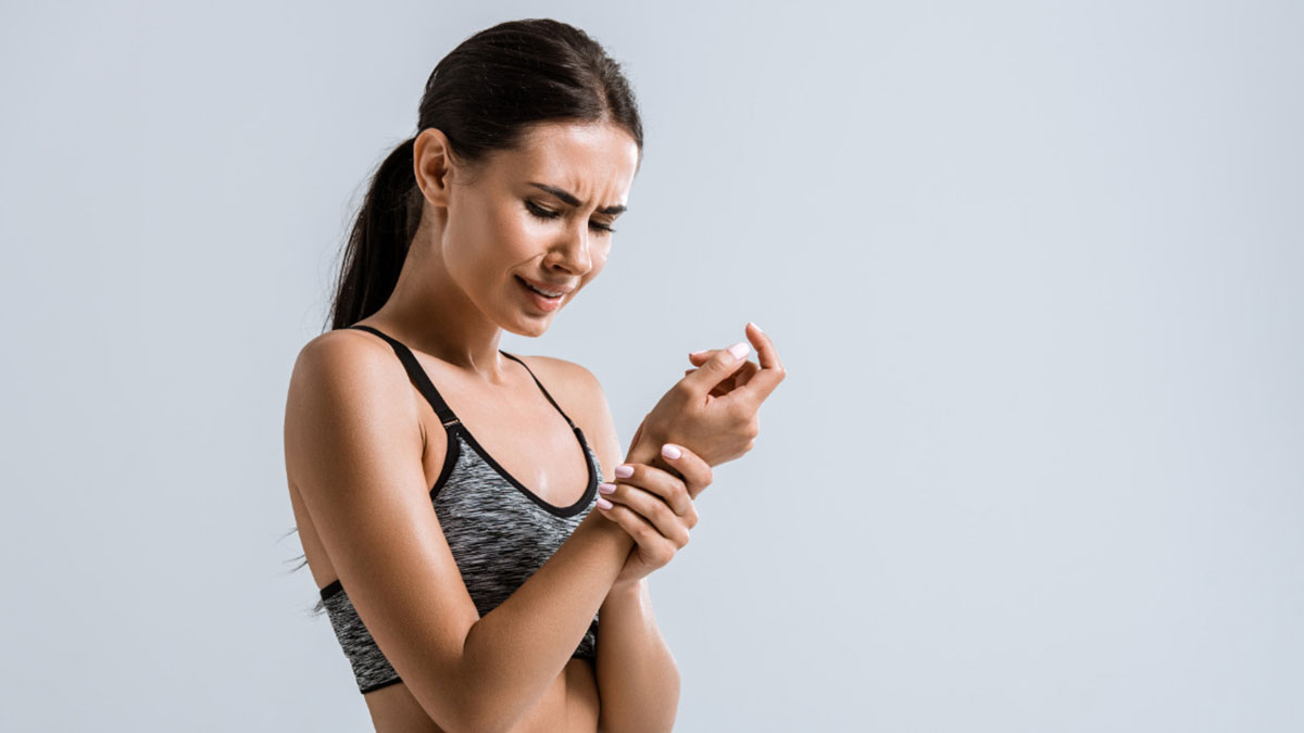 Elde uyuşma ve karıncalanma oluyorsa aman dikkat: Bu hastalığın habercisi! Uzmanlar uyardı, çok ciddiye alınmalı