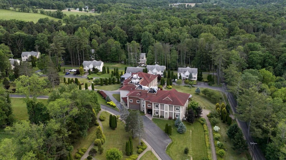 Gelecek Partili Üstün KARAR TV’de açıkladı: “AK Parti’den Pensilvanya’ya ring seferleri düzenleyen siyasetçileri biliyorum