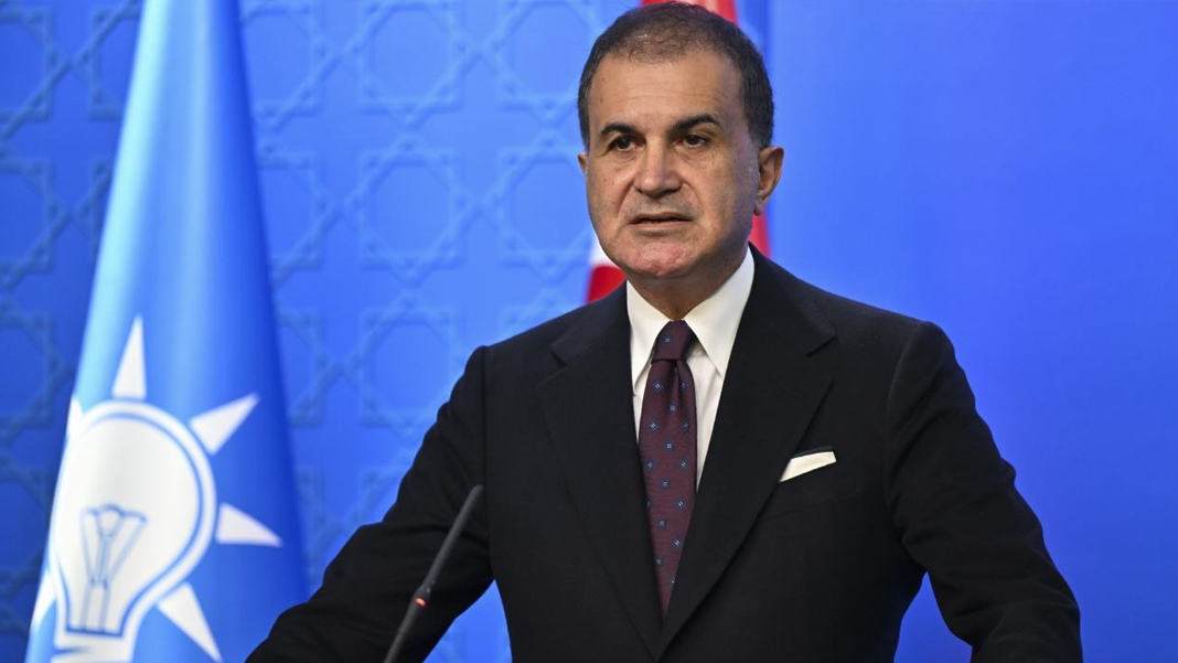 Ömer Çelik'ten FETÖ açıklaması: Vatansız olarak öldü