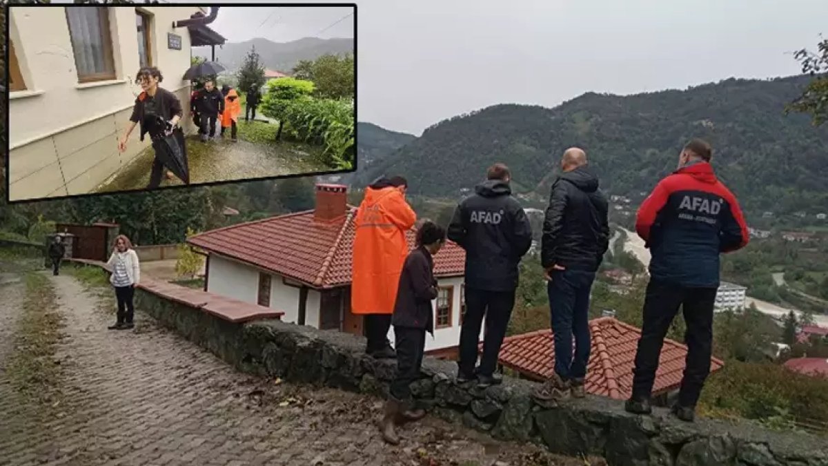 Artvin'de heyelan riski: 8 ev tahliye edildi