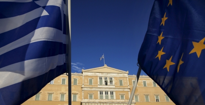 Kurtarma paketi 
Yunanistan'ı batırdı