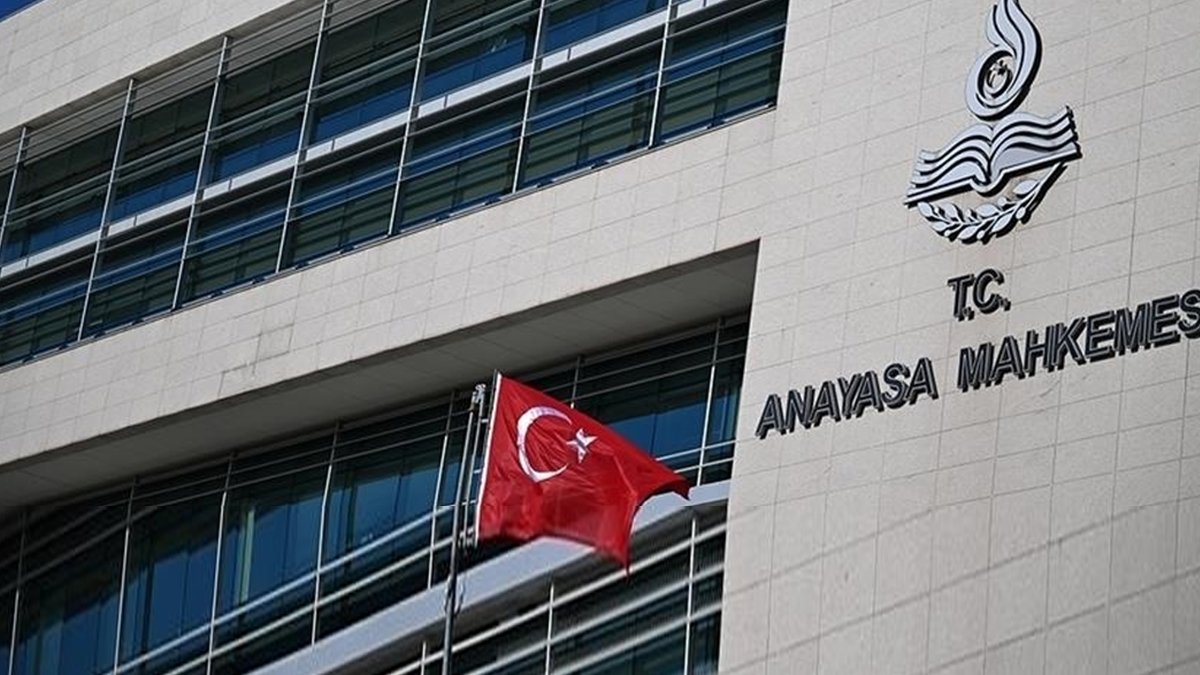 Belediyelerin yetkilerinin kısıtlanmasına AYM 'dur' dedi