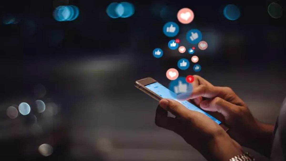 Kullanıcılar şikayetçi: Twitter (X) ve Instagram neden geç açılıyor?