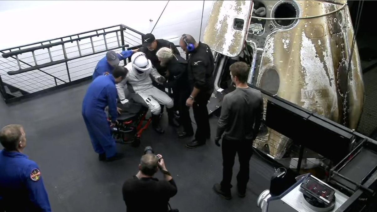 NASA'nın Crew-8 misyonu: Uzayda 8 ay geçiren astronotlar dünyaya döndü