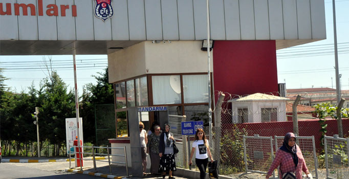 KHK yayımlanmasının ardından cezaevlerinden tahliyeler başladı