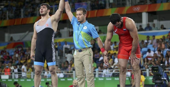 Cenk İldem'den bronz madalya geldi