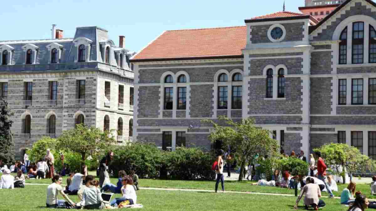 İşte Türkiye'nin en iyi 20 üniversitesi! Zirvede bakın hangileri var? Bu senenin sonuçları belli oldu