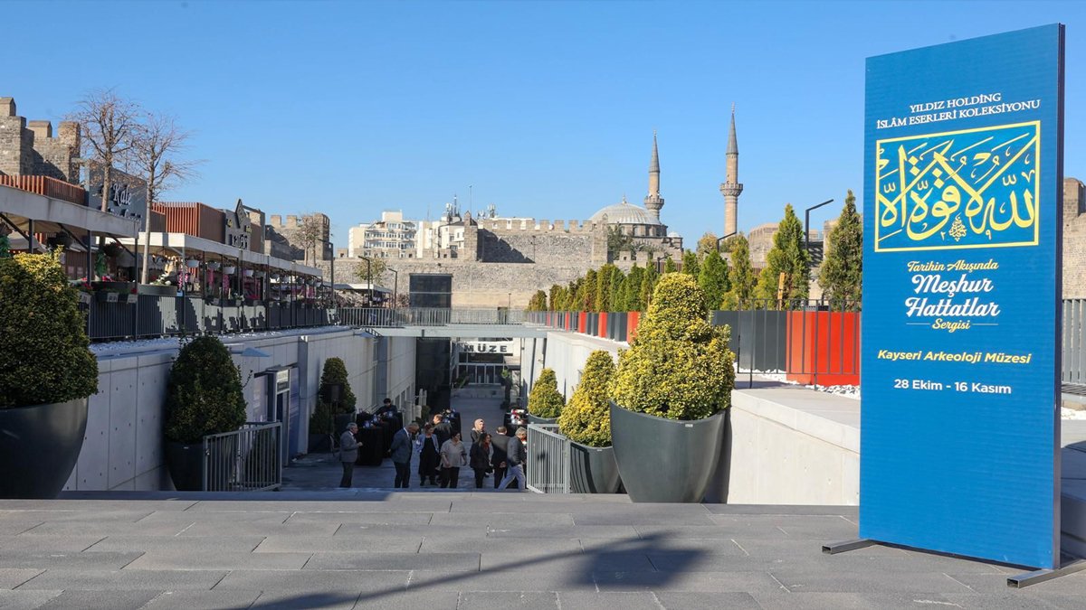 Yıldız Holding’in "Tarihin Akışında Meşhur Hattatlar" sergisi Kayseri’de açıldı