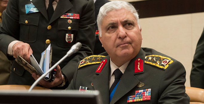 Necdet Özel: Meclis’i görüp hayrete düşmemek elde değil