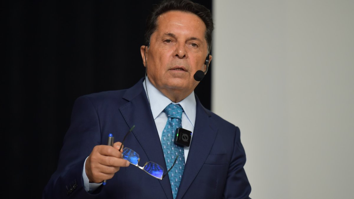 Esenyurt Belediye Başkanı Ahmet Özer gözaltına alındı