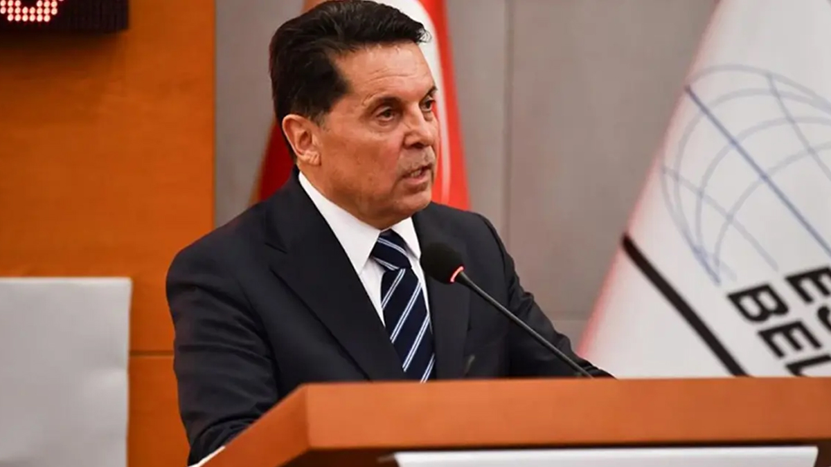 Hukukçular Özer hakkındaki suçlamaları sert eleştirdi... Taziye araması suç oldu