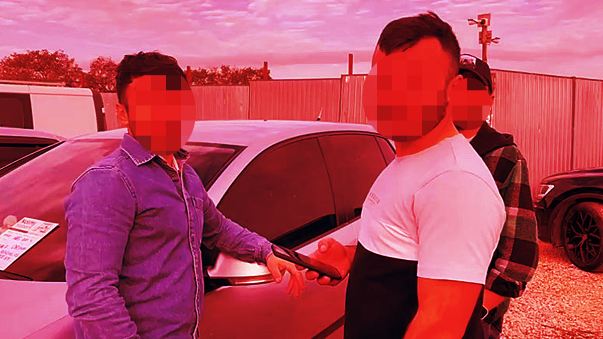 Şehir şehir dolaşıp 'Araba camı satıyorum' yalanıyla onlarca kişiyi dolandırmış! Cebe indirdiği para şaşırttı