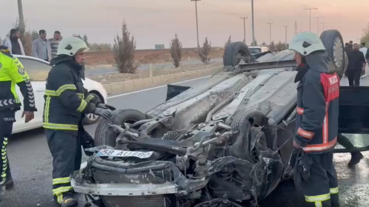 Adıyaman'da otomobil takla attı: Yola fırlayan köpek kazaya neden oldu