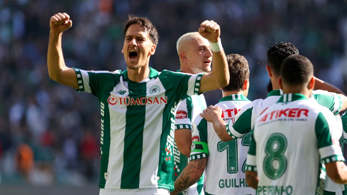 Konyaspor yeni hocasıyla kazandı! Başakşehir'in galibiyet hasreti 6 maça çıktı! Ndao şov yaptı