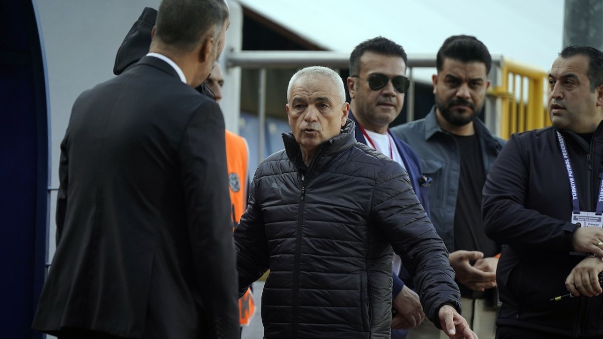 Gol iptal edildi! Rıza Çalımbay çılgına döndü