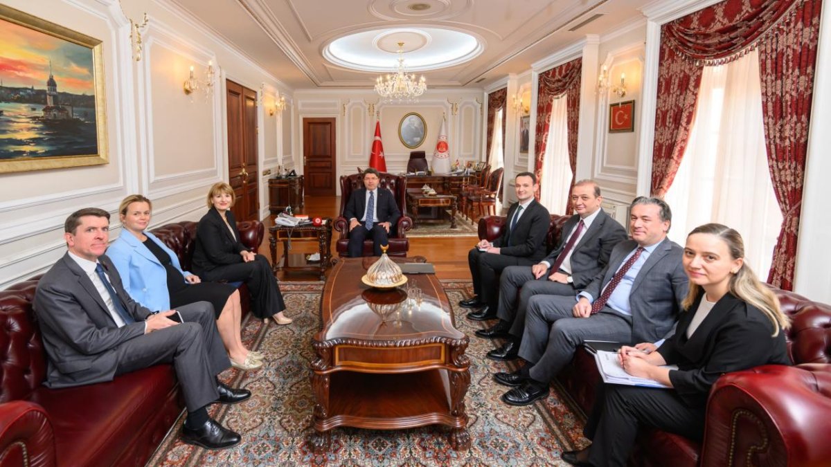 Bakan Tunç, Birleşik Krallık Büyükelçisi Morris'i kabul etti: Terörle mücadele ve suçlu iadesi görüşüldü