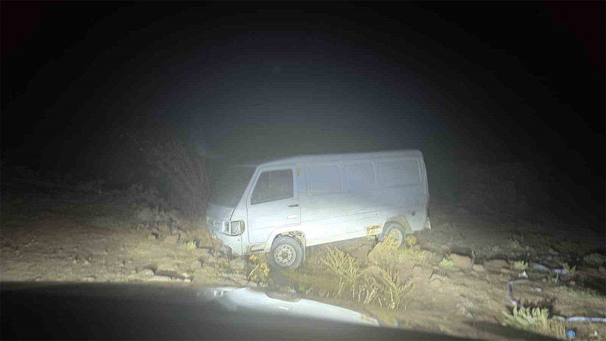 Afyonkarahisar'da akılalmaz ölüm! Kamyonetle seyir halindeyken başından vuruldu