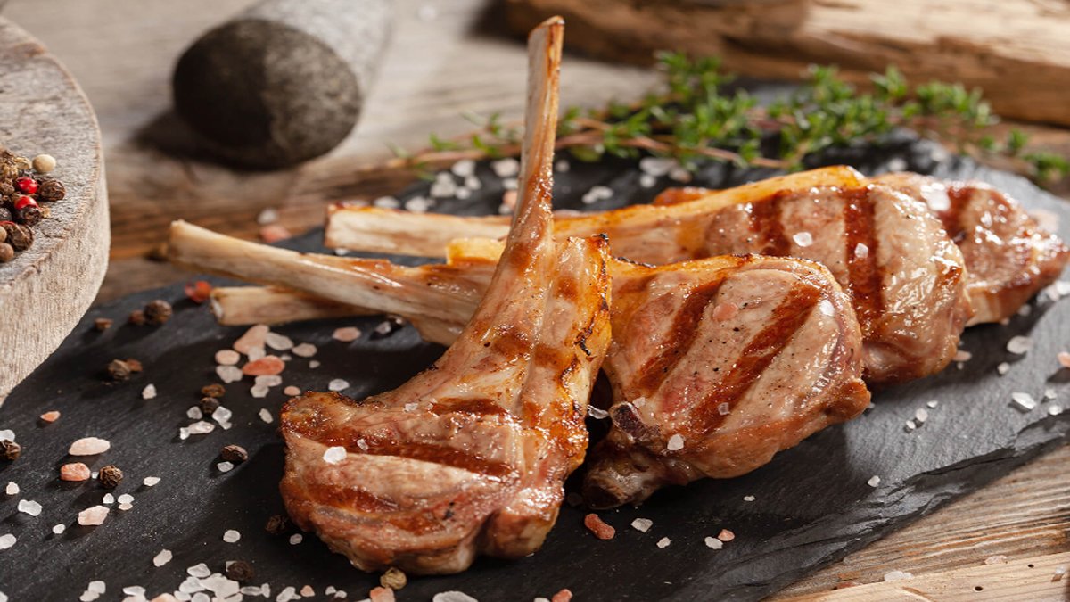 Lokum gibi ağızda dağılıyor! Lokanta usulü kuzu pirzola tarifi... Lezzetinin tüm sırrı marine sosundaymış