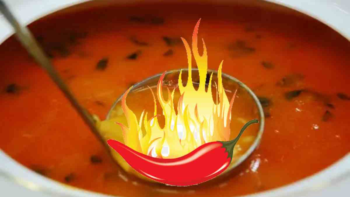 Yemeği israf olmaktan kurtaran taktik! Fazla acı kattıysanız deneyin, birkaç damla kullanmak yetiyor